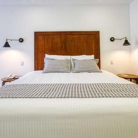 Hotel Vista Lago Buena Vista Arriba المظهر الخارجي الصورة