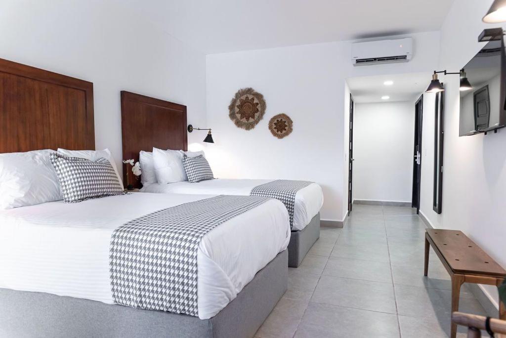 Hotel Vista Lago Buena Vista Arriba المظهر الخارجي الصورة