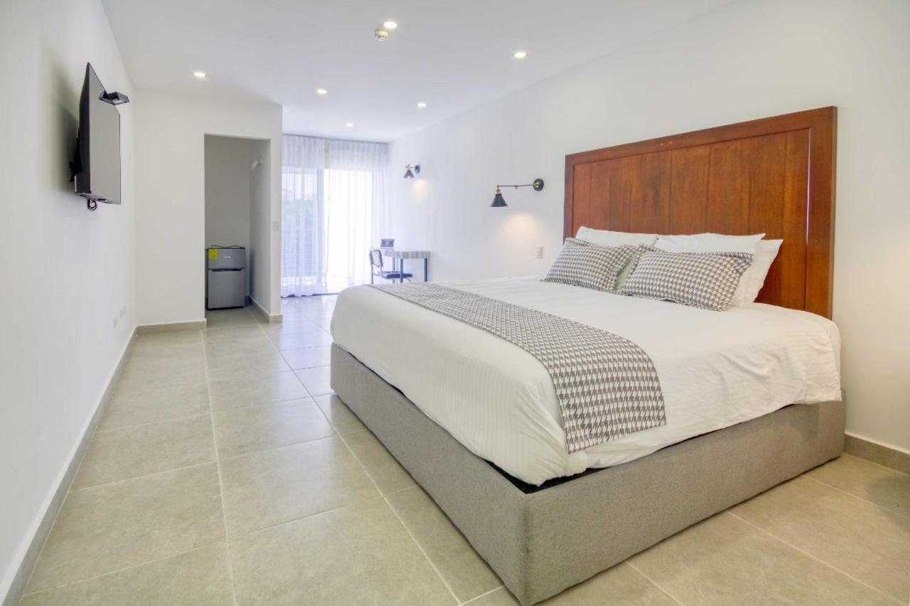Hotel Vista Lago Buena Vista Arriba المظهر الخارجي الصورة